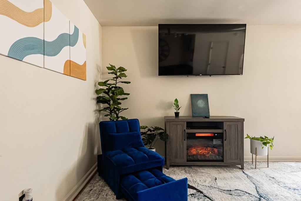 Cozy Townhome Retreat With King Bed Near I-10, Capitol, Fsu & Famu タラハシー エクステリア 写真